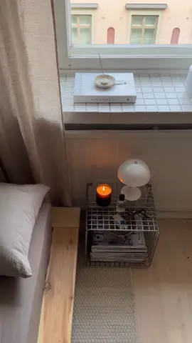 Mainos & arvonta @finlandialiving / Mä valitsin mun sänkyyn Tempolux-joustinpatjan koossa 140x200 sekä siihen sopivan sijauspatjan. Oon nukkunut superhyvin, ja tosi kiva juttu on myös se, että tästä löytyy 25 vuoden takuu! Arvonnan palkintona on Staycation-tyynysetti. Osallistu arvontaan seuraamalla @finlandialiving & @viljanenhenrik sekä kommentoimalla 1–2 kaveria. Arvonta suoritetaan 30.11!🖤 #makuuhuone #sisustus #arvonta 