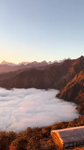 Chasing sunsets above the clouds!⛅️  @Aayush @PRATIK! @Rabina Poudel @aayuxxa ୨୧ @anandlamsal  . . . . . #fyp #trekking #panchpokhari #trekkinginnepal 