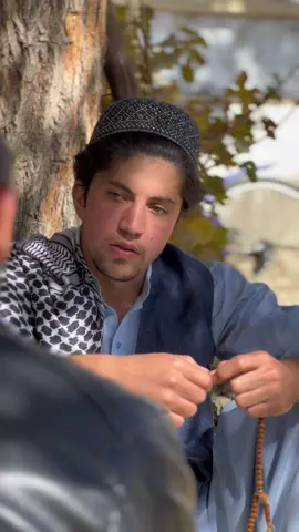 باید هر بد رواج باید مات کړو!  writer/actor: Wais Noormal  Director/cinematographer: @@Mojeeb Amiri