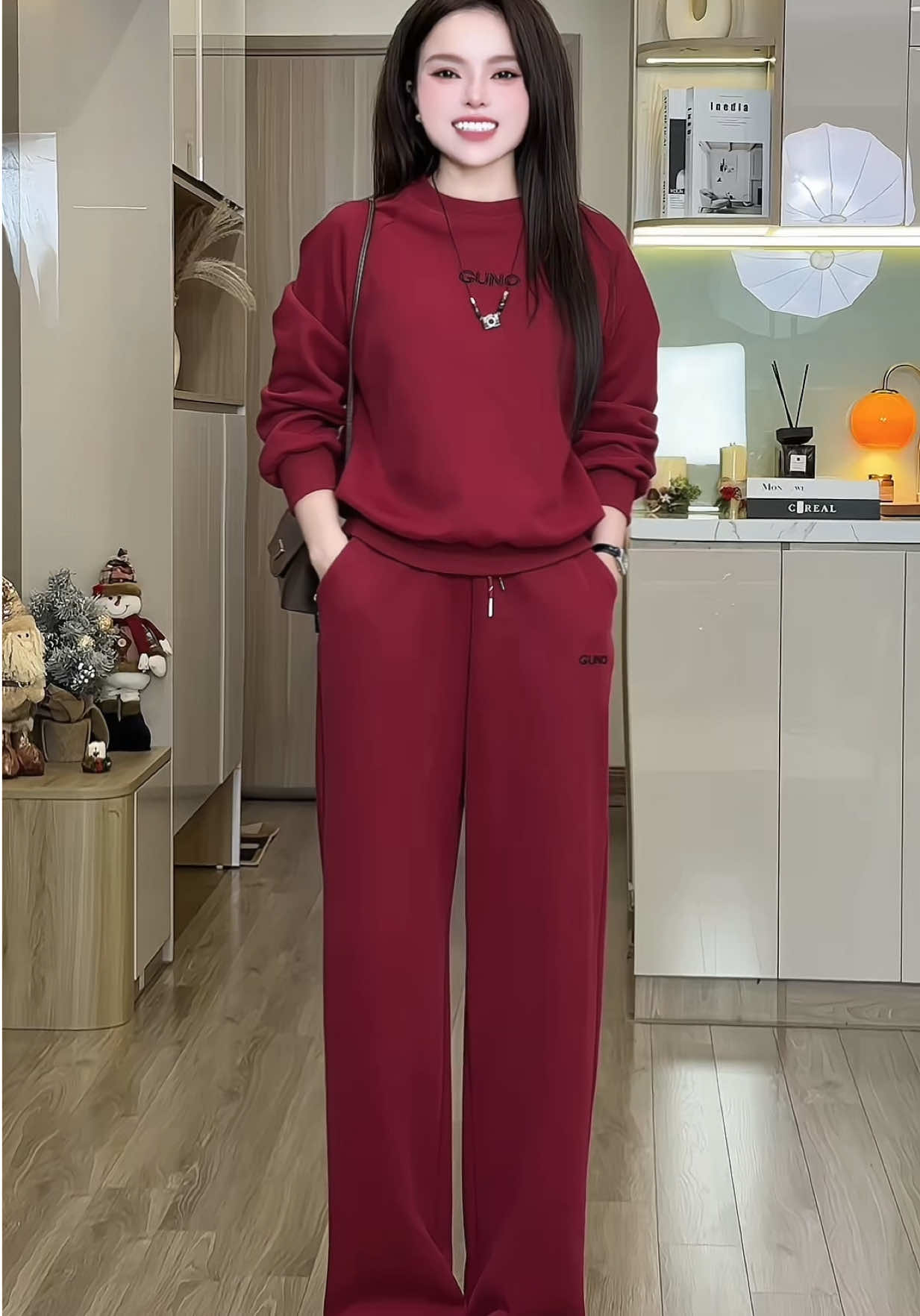 Set bộ nỉ  thêu Guno cao cấp form đẹp tôn dáng có size nam nữ diện đôi mê luôn   #setbo #setboxinh #setbonu #setbothethao #setboni