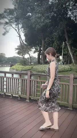 #CapCut #ခါးလေးလှုပ်ခါလမ်းလျှောက်သွားရင် #ftypシ #foryoupage #tiktokmyanmar🇲🇲 