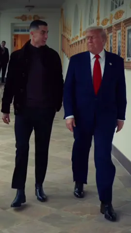 الدون من البيت الأبيض 💛💙 #thesaudileague #كريستيانو_رونالدو #ترامب #cristianoronaldo 