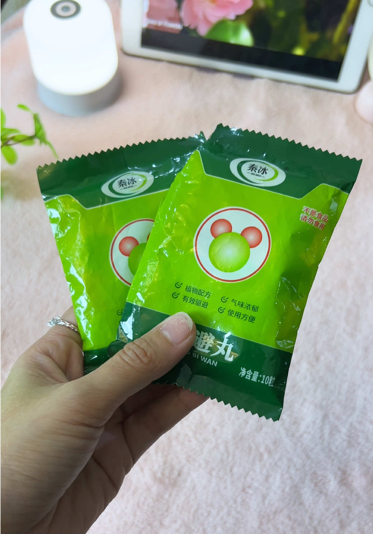 Chuột đi vào đi ra như chốn không người thì mọi người dùng ngay cái băng phiến đuổi chuột này#nghevitvamebinh #xuhuong #bangphienduoichuot #bangphiendietchuot 