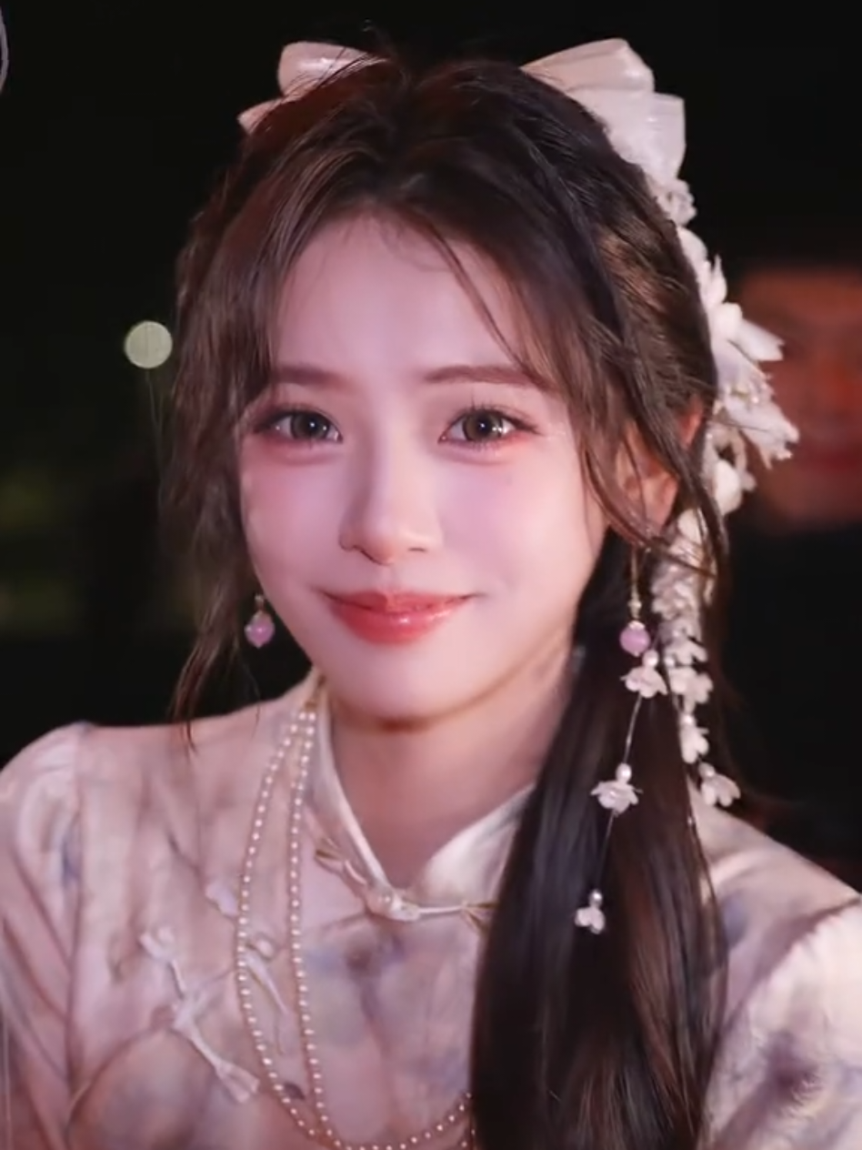 留洋大小姐 #我不叫龙虾 #我不叫龙虾🦞 #旗袍 #拈花一笑花样十年 #在无锡打开花样年华 