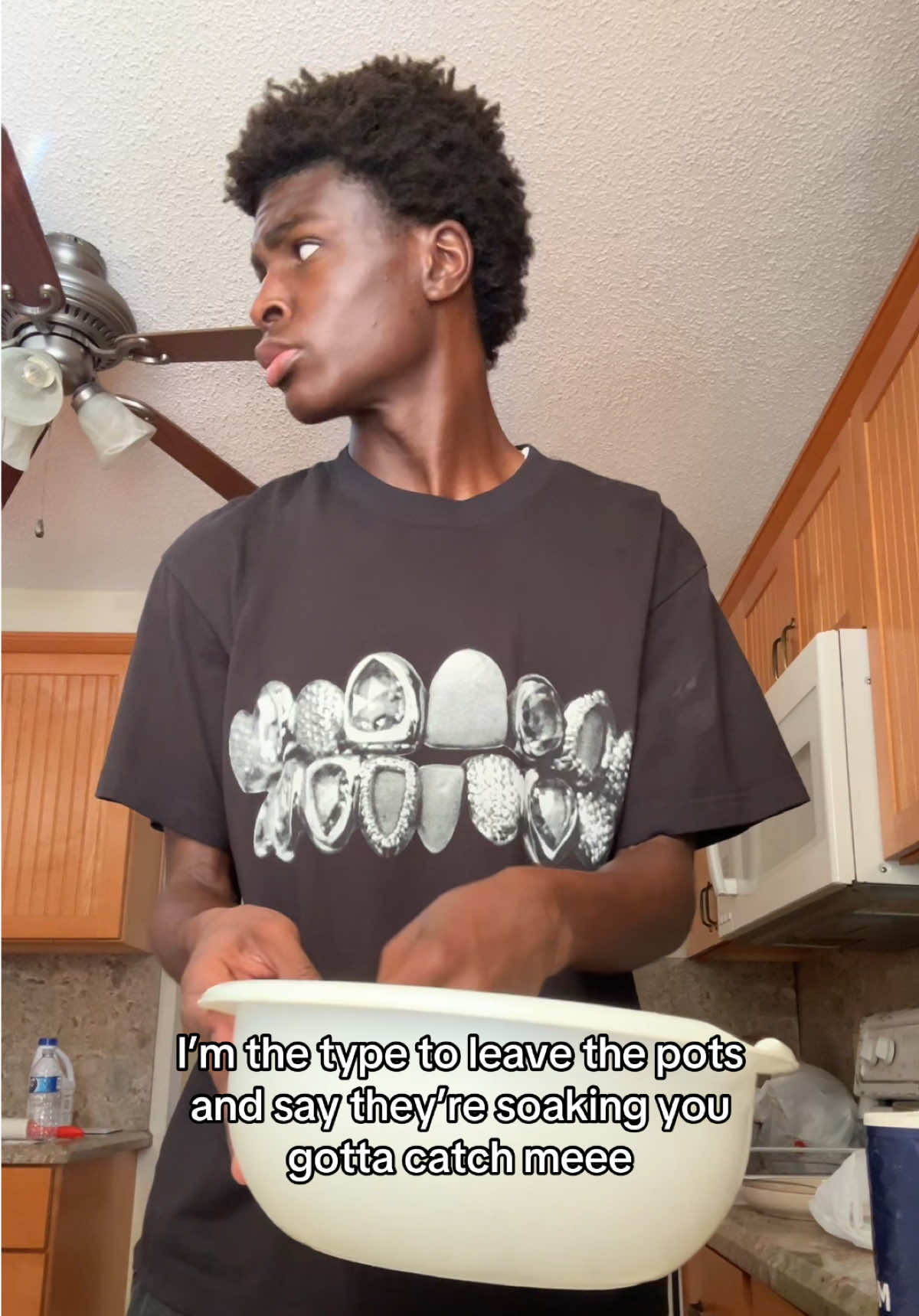 You gotta catch mee😂 #fypシ #abcxyz #viral #relatable #thatfamousrunner 