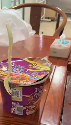 Vấn nhu mọi ngày sáng dạy sớm đi cày tối về lủi thủi 1 mình với 4 bức tường 😓😓