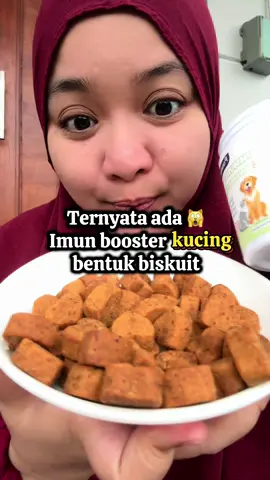 Bagusss …  8-in-1 Multivitamin lengkap yang langsung boost daya tahan tubuh anabul. Efektif cegah sakit mulai dari pencernaan bermasalah sampai FLUTD. Praktis diberikan—bisa langsung, campur makanan, atau larutkan di air. Isi 60 kibble bentuk love, lebih hemat dipakai harian untuk kucing & anjing. Formula lengkap cegah kekurangan nutrisi, cocok untuk anabul yang gampang drop. Aman diberikan setiap hari, dosis disesuaikan berat tubuh anabul. Bikin anabul lebih aktif & sehat, tanpa ribet kasih banyak suplemen. Cocok untuk semua ras kucing & Anjing..  #perawatankucing  #imunboosterkucing #multivitaminkucing #catsoftiktok #kucing 