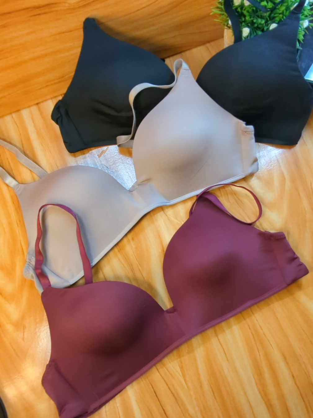 #seamlessbra #pushupbra #nonwirebra 