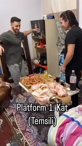 platform kat 1 😂😂😂# #komedialemi #komedi #mi̇zah #funny #şaka 