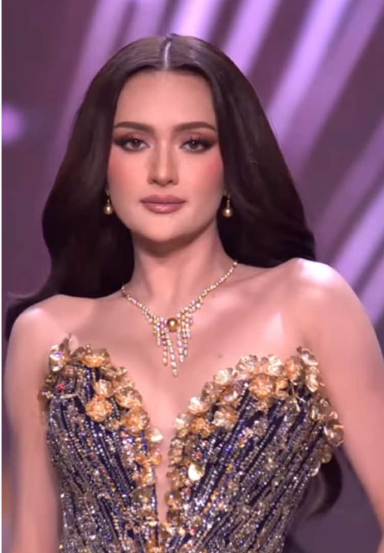 หมูหวานชุดราตรีชีมาวะ🇵🇭💫 #missuniverse #missuniverse2025 #missuniversephilippines2025 #ดันขึ้นฟีดที 