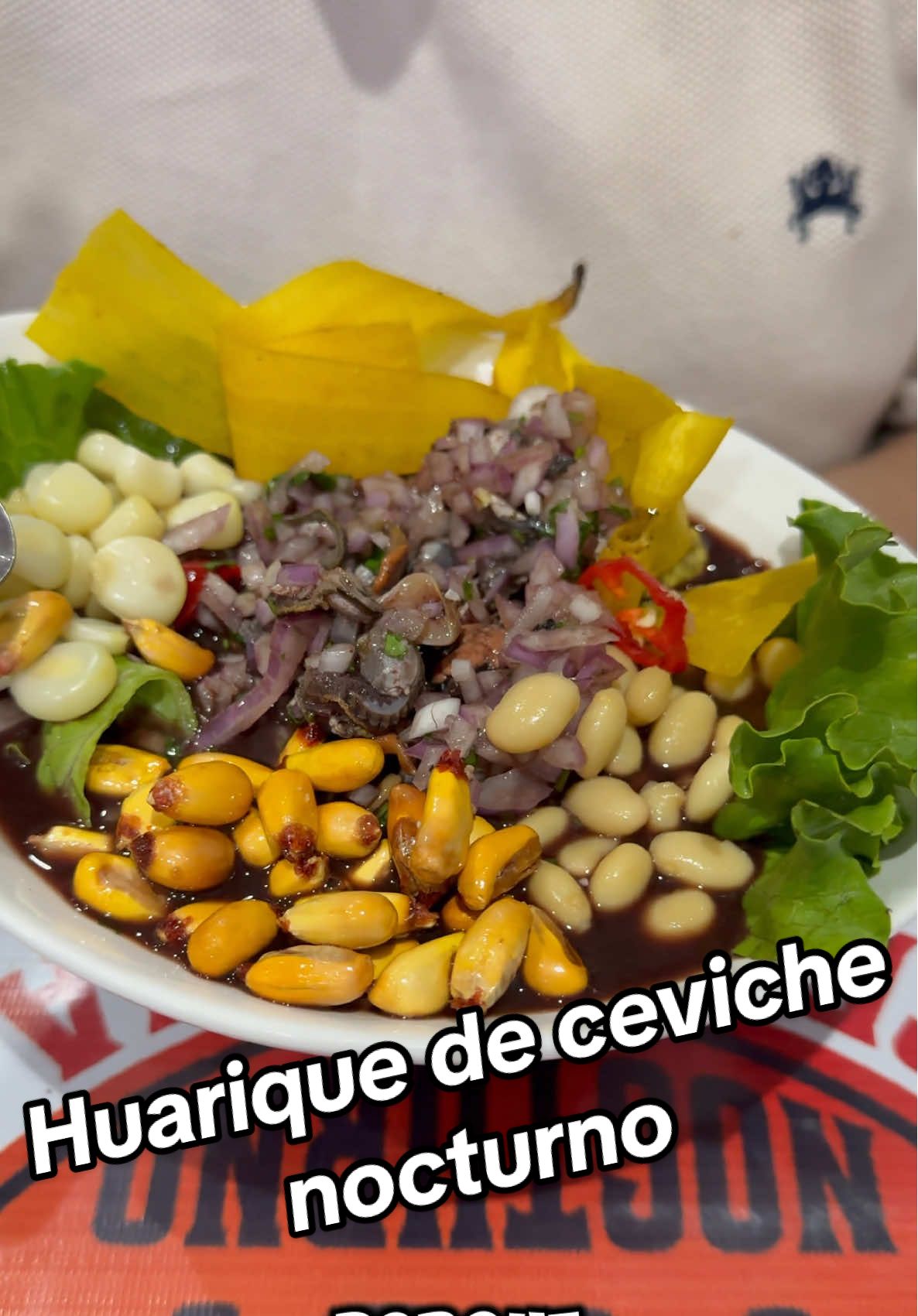 Regresé al point de ceviche nocturno @Cristopher Jiménez y otra vez se lucieron 🔥🐟 Ceviche de conchas negras, trío marino y sabor del bueno. Si en la noche te provoca algo fresco y poderoso, este es el lugar. recomendado al 100%. #cevichenocturno #cevinoche #ceviche #losolivos #comida 