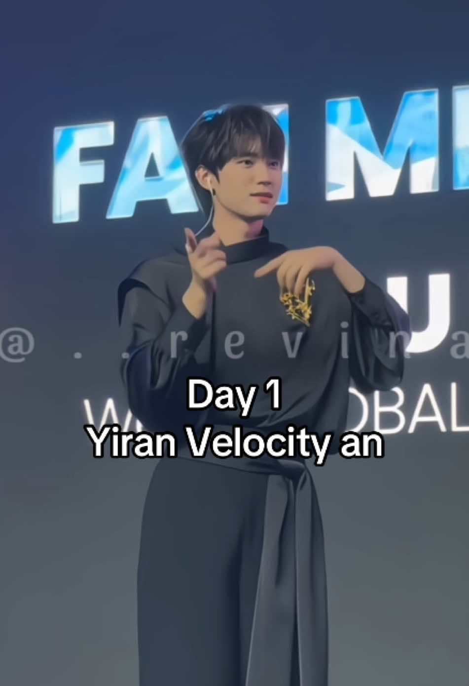 Ini versi udah di slowmo🤪🤙🏻Yiran terbawa arus guys🤣🤣, Yiran udah velocity an😚🤙🏻, kita slowmo in biar lebih dapat feelnya🤣🤙🏻#zhouyiran #zhouyiran周翊然 #masukberanda #fyppppppppppppppppppppppp #fyp 