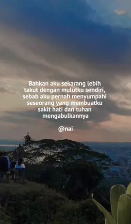 #katakata#fypシ゚ 2825 #sakitnya luar biasa ketika kita seperti di anggap Badut yang mudah di”B0D0HI”🤡 sekedar penghibur #bangun jangan terlalu lelap tdr mu.