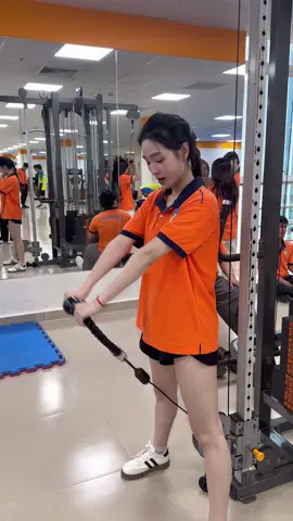 Cái tay muốn rụng tới nơi 