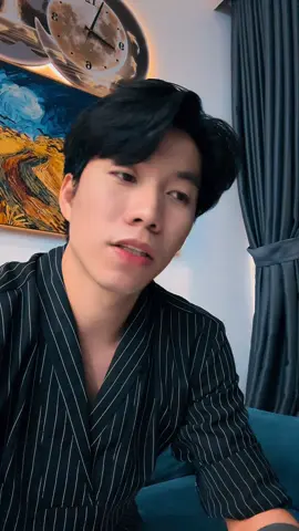 Mọi ng ghét cũng dc nhưng hãy nhìn nhận rõ trách nhiệm của các em trong vụ việc này nhé. Xin cám ơn! #quanglinhvlog #nguyenthucthuytien #hangdumuc 