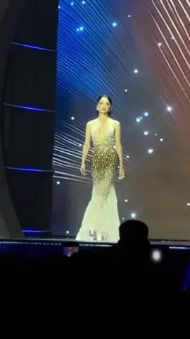Fancam Hương Giang trình diễn Evening Gown - Dạ hội bán kết Miss Universe 2025 #huonggiang #missuniverse #chuyennhungnanghau 