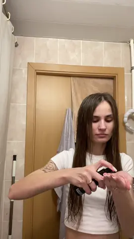 ‼️Дикслеймер‼️ Данное видео несет лишь шуточный характер. Все действия и персонажи вымышлены. Данное видео снималось вечером, я никогда не вставала ради мужа так рано, не чистила обувь и не умею готовить блины😂 #влог#влогикаждыйдень#блогмамы#мужижена#муж