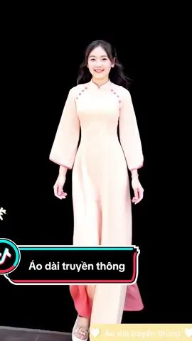 #áodàitruyềnthốngvn #aodaicachtan #xuhuongtiktok2025 #viral?videotiktok #thịnhhànhtiktok 