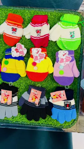 Newborn mittens🧤#mama_and_me_Gujrat❤️ #visit_timble_bazar_gujrat #order_Whatspp_03060102245 #viralvideo #everyone 