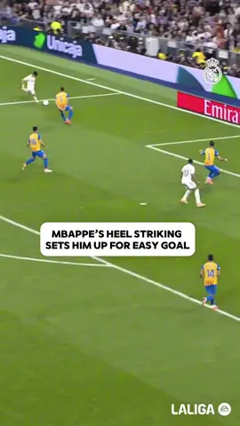 Put your bias to the side and use your eyes. Heels and back of foot decel linear sprints. This is not the only visual I have. I have hundreds more. And once you accept this truth you can realize that every part of your foot has a purpose. Heel strike while you accelerate is a bad idea. Heel strike during slowing down/change of direction is good. All about context. Something fascia nature boys do not have the brain power to understand. Enjoy