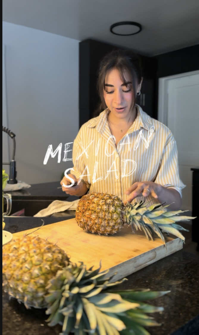 Let’s make Mexican salad!! يلا نعمل سلطه مكسيكي ! #سلطه_مكسيكي #وصفات_صحيه #بروتين #اكلات_لذيذه #اكلات_سريعة 