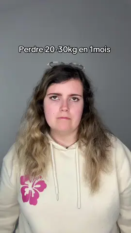 C’est très dangereux de faire ça, vaux mieux perdre doucement et être sure de ne pas les reprendre que de perdre très vite et que ça fasse un effet yo-yo 🥺 #pourtoi #muscu #fitgirl #foryou #fyp 