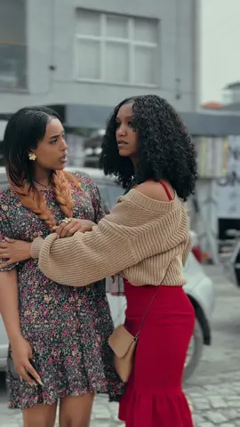 መሀል ያለችዉ ታምራለች 🤣🥰 #mehru #viral #mbabi #fyp 