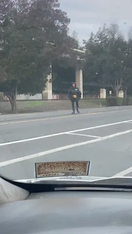 Man I’ve seen this guy do this so many times lol he spills oil on the ground , I think it’s so he knows how to get back when he all high 