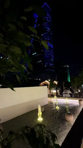 انج كافيه الواجهة البحرية #