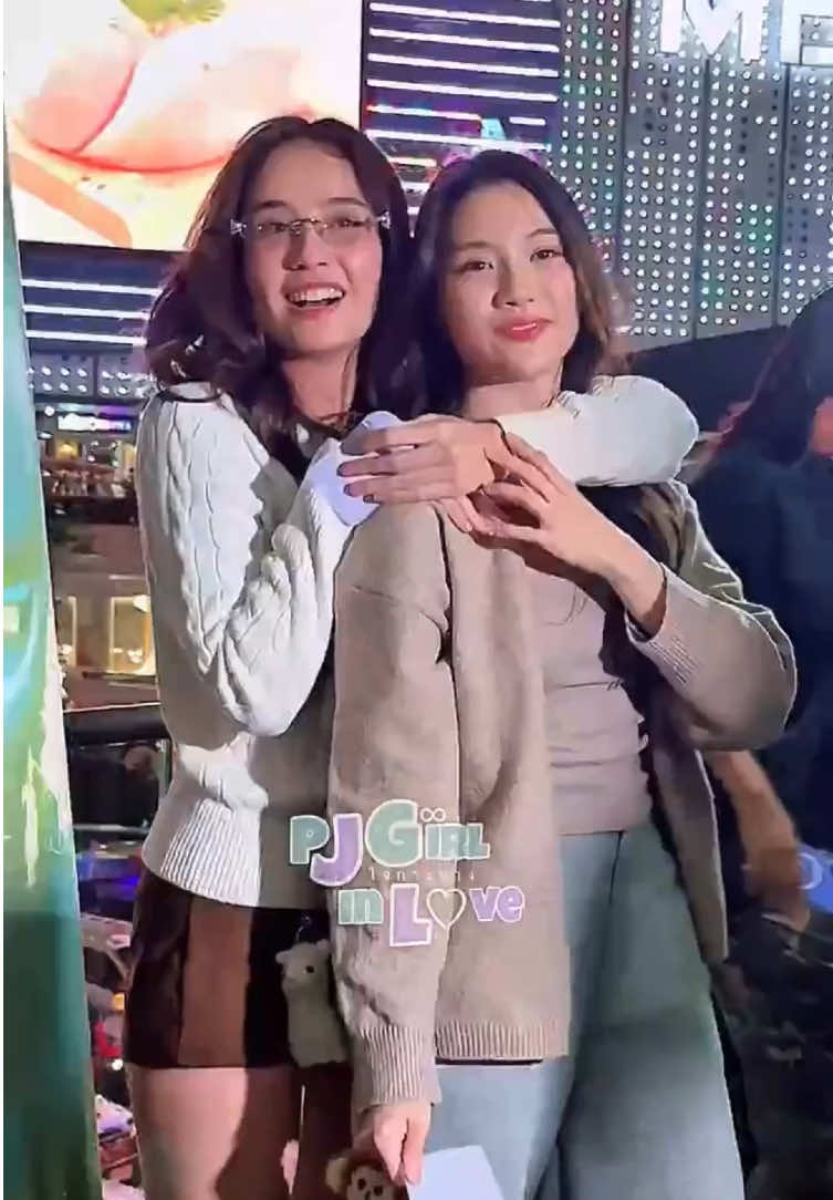 Uluh uluh manjanya nyaman bener pelukannya, boleh gantian gak ginny meluk Baby jay🫠 #jayna #ginnynatnicha #aangelinaass #ginj #poisonouslovetheseries 