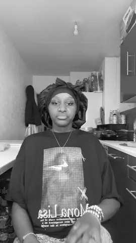 J’ai pas l’habitude de parler devant une caméra soyez gentils svp 😭😭#pourtoi #fyp #tiktokshop 