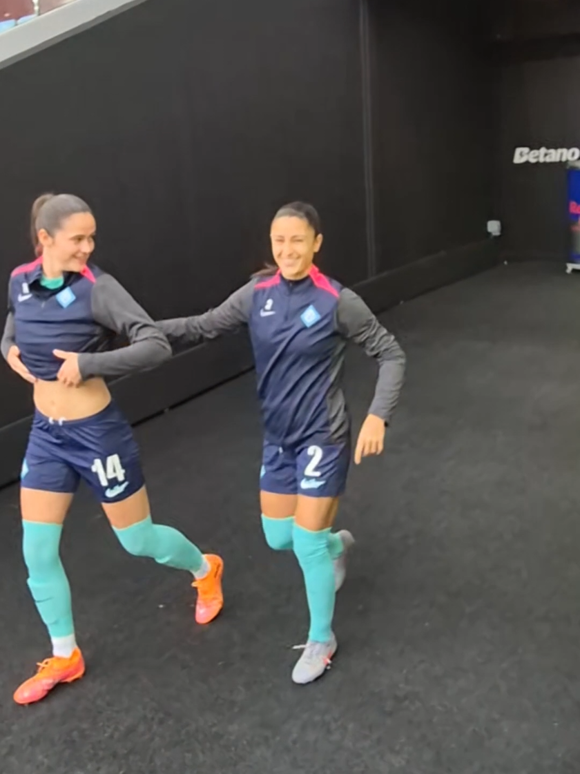 Jana & Freya #londoncity #Lionesses #woso #wsl #janafernandez Freya Godfrey   London City Lionesses 