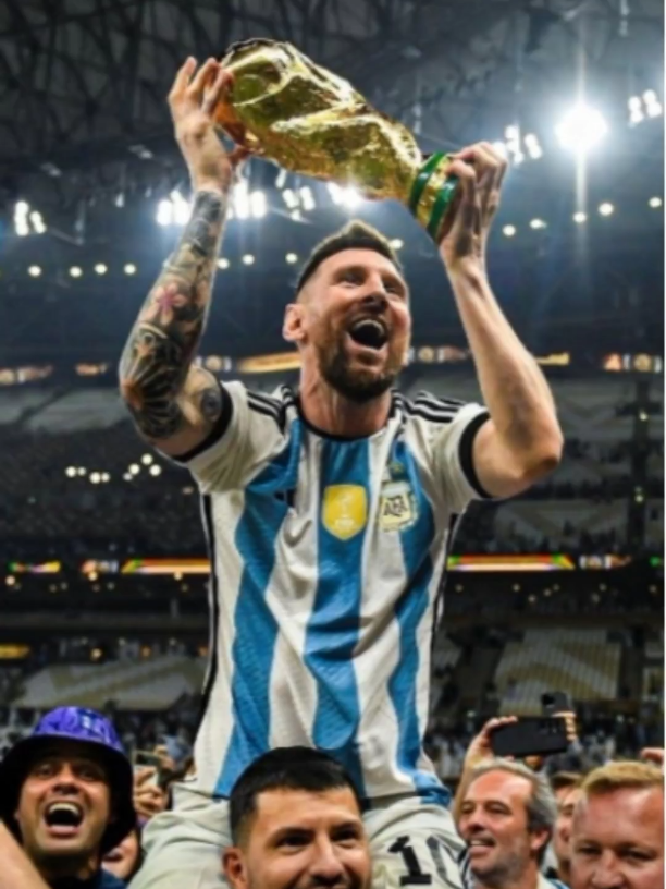 Ibrahimovic: Ronaldo terobsesi Messi  #waktuid #ronaldo #messi #ibrahimovic #infobola 