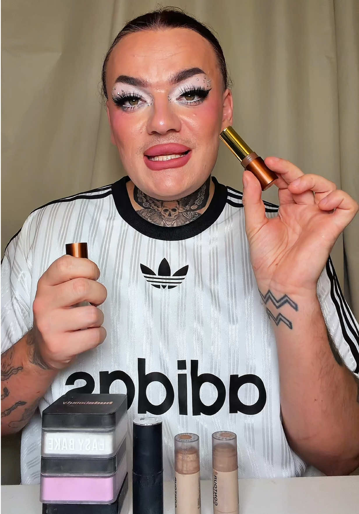 25% sleva nad 690 v @Sephora Czech Republic 👌😜  Tvářenky, pudr nebo bronzer 🫶🏻 #fyp #protebe #blackfriday #makeup 