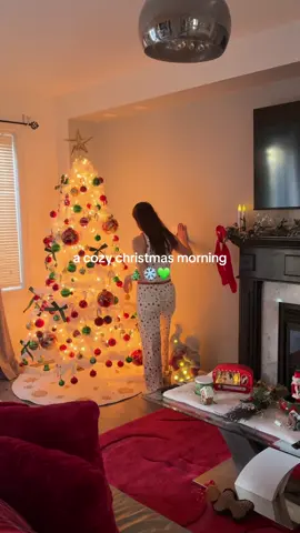 36 days until christmas 🥺🎄#christmascoutdown #christmasvibes #cozymorning #cozyaesthetic #cozychristmas 