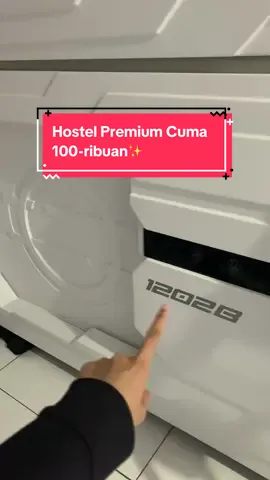 Hey guys! Stay nyaman, harga affordable, jawabannya di Reddoorz! Cuma 100 ribu per malam dan lebih murah lagi kalau pakai PROMO lewat aplikasi RedDoorz. Buruan booking sebelum kehabisan! 🔥 #redtravelers #reddoorz #bukasemuapintu #hostel #jakarta 