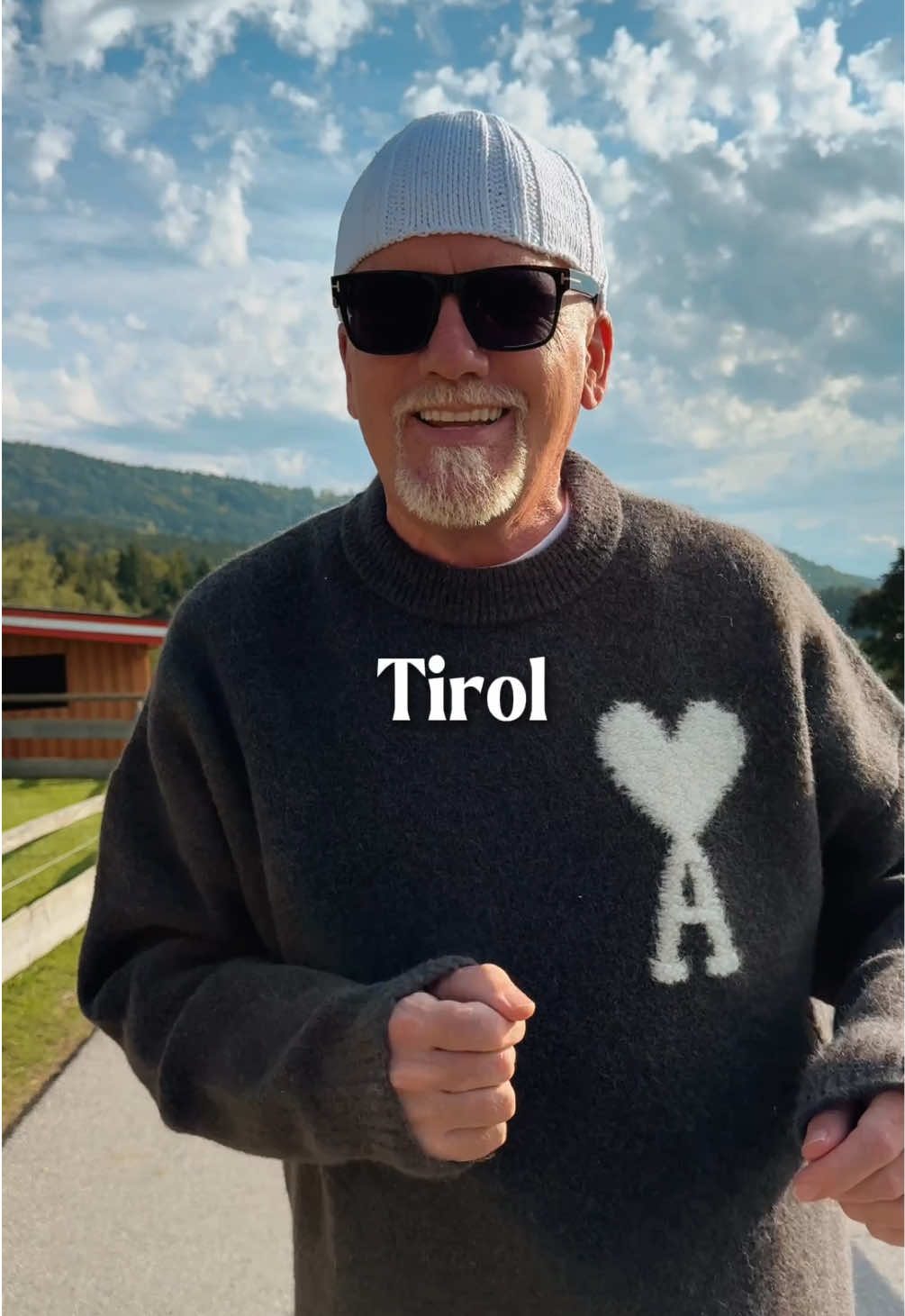 I kimm ausm Landl ... 🏔️😁 Woher kommt ihr? Schreibt es in die Kommentare, ich bin gespannt! 👇😊