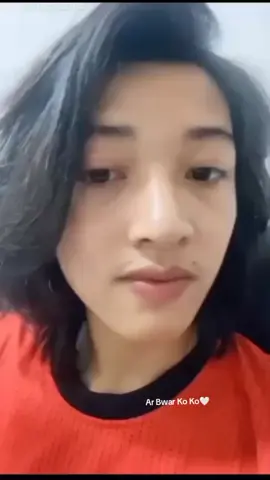 အကြည့်မှာ အရည်ပျော်🤍