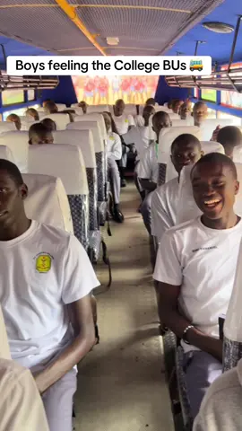 Which school bus beats ours 😛#collegelife #college @DW Photography ug @Opio Dior 🇬🇧 @JANANSCHOOLS @SeetaHighSchools @Nsangi Secondary School page @OUR LADY OF AFRICA SCHOOLS @LAVISCO TV @St.Maria Goretti Katende 