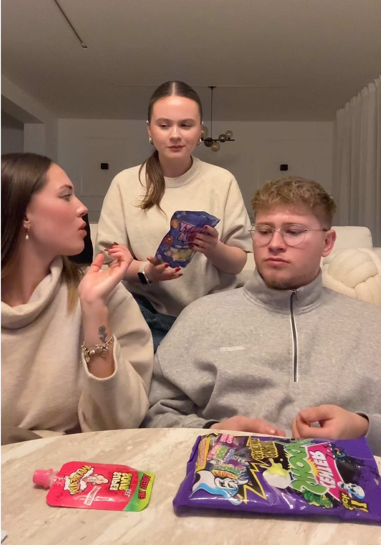 Taste Test😘 @linda 🤪 @Sergej #liaroul #liaundlukas #tastetest 