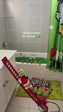 Grinch bath for my kids🎄Find everything i used in my Amazon Strefeont under “grinch bath” 💚This theme was so fun to put together! Save & share with a friend who loves a themed moment like we do  💚Follow along for more special ideas for your kids this season✨ • • #kidschristmas #bathfavorites #thegrinch #grinchmas #christmasideas     