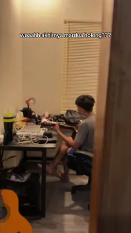 skrg ngerti deh kenapa org org galau pake lagu itu 😭