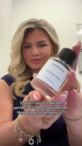 Reklam @ESSNCE ✨ Du måste lägga till Cozy goddess på din önskelista till jul🎁 #essnceparfym #julklapp #parfym #essnce 