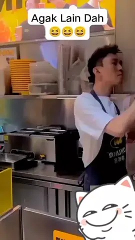 #😂😂😂  temennya pengertian bnget 😄😄😄