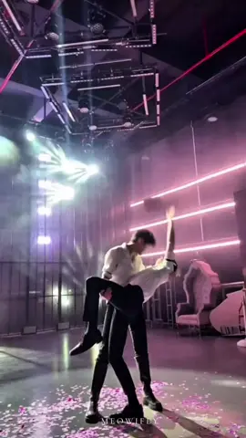 Everyday working so hard😌😮‍💨 #h131笑脸给多了 #dancer #boygroup #fyp #trending 