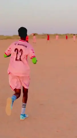 i.n kulanja danbe@caluuke 5️⃣ @Raxeeye8 @JaMaC UpDUˡHi JaMaC🤴🫶🦍 @APDULaaHi🐐🫶⚽❤️ @AFEY1️⃣0️⃣ @isku~aamow 3 @Mustaf ~~ Toni ~~⚽️🐎 @updiqani Rodri 🐐🔥🙏 @ÄFƏŶ¹⁷🐐🫶 