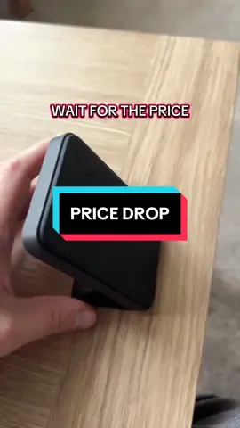 Anker Maggo 622 Magnetic Battery Charger, Foldable Wireless Portable Power Bank, Compatible with iPhone Series, Durable & Efficient Charging Solution #tiktokmademebuyit #pricedrop #ineedthis #anker #blowup? 