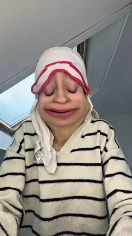 Nach 35 Nervenzusammenbrüchen kann ich das Video auch endlich hochladen. #fyp #grwm 