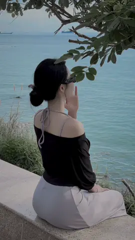 “Nếu cuối cùng là hạnh phúc, muộn một chút cũng chẳng sao…” 🌷