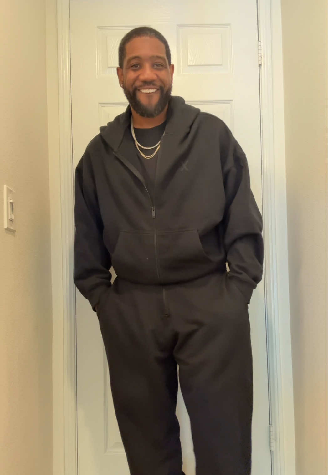 Fellas, this Savage X Fenty hooded jumpsuit is legit! Mad comfortable. Go grab one. 70% off for MEMBERS ONLY!  Link in my bio!  #savagexambassador